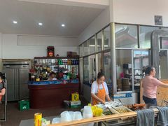 -茅屋大酒店