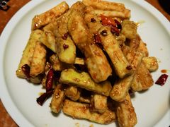 -95号酱骨·一块豆腐(展春园西路店)