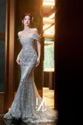 -Renee芮亦婚纱(原丽莎)