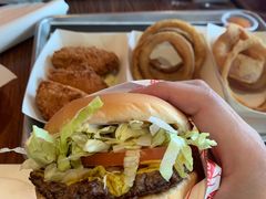 -FATBURGER 特富客汉堡(外交公寓店)