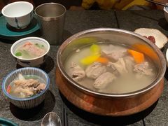 宁夏盐池滩羊手抓肉-丝路金桃·新疆菜(徐汇店)