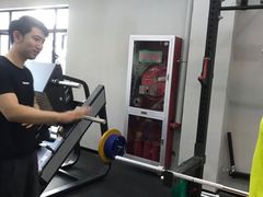 -Freedom Fitness私教健身俱乐部(徐虹北路店)