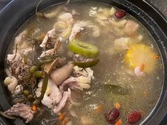 -野迹·石橄榄鸡·烧烤(新洲店)