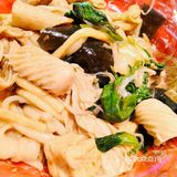 饼加肉的快乐，还有东北麻辣烫，看着世界杯绝了[强]