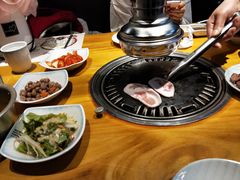 -唯成•韩国炭火烤肉 유성고기