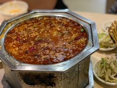 -闫家驴肉老店(华电一校店)