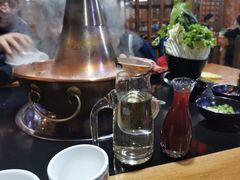 -果松木炭酸菜铜火锅·外婆参鸡汤