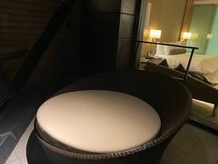 -上海滴水湖皇冠假日酒店