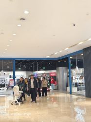 -adidas(德基广场店)