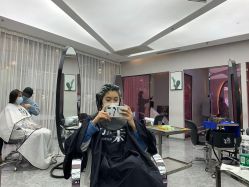 -变画·发型STUDIO