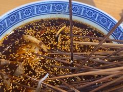 -大众跷脚牛肉馆·非遗传承单位(峨眉山店)