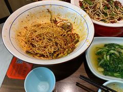 -有红鸡毛店·川菜(建设路店)