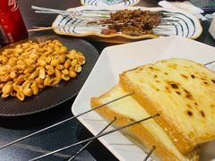 -许哥东北烧烤·铁丳烤串·宫后夹肉(繁花中心店)