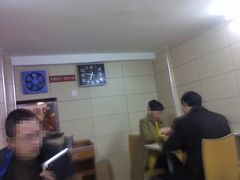 -江三王记牛杂馆(总店)