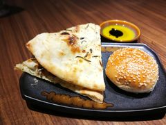 餐前面包-Erman岩烧牛排(虹桥南丰城店)