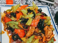 -八两八金·莱芜特色炒鸡(市南漳浦路店)