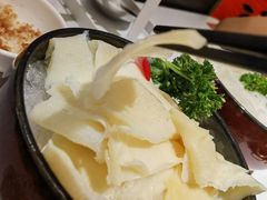 -左庭右院鲜牛肉火锅(金山万达店)