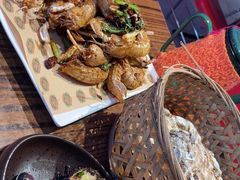 -蚝堡海鲜·威海菜·海肠捞饭·烧烤·亚洲吃蚝公司(幸福门店)