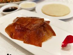 金牌片皮鸭-亢龙太子酒轩(东湖店)