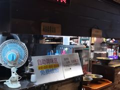 -八月美食小馆(银泰城总店)