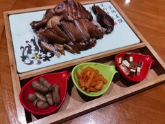 -有红鸡毛店·川菜(建设路店)