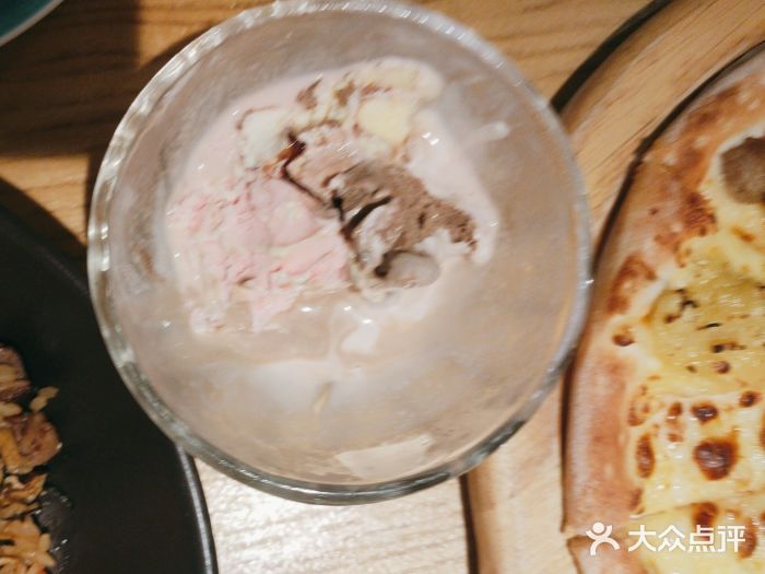 菲滋意式休闲餐厅(北仑银泰城店)图片