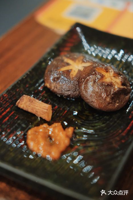鸟屋·烧鸟串烧居酒屋(新世纪广场店)香菇串图片