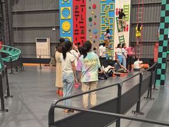 -极限PLAY运动娱乐新世界·团建派对潮玩休闲馆·室内蹦极高空游乐园