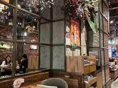-玛格萝妮(汇智国际商业中心店)