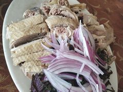 -河步波记驰名白斩鸭