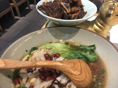 -百春原湖南牛肉粉(百联世纪店)