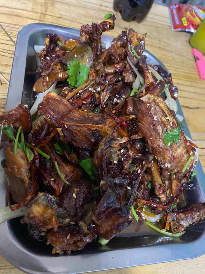 勃利地摊·勃立小串烧烤-"被朋友种草了这家店 刚开始没报太大希望.