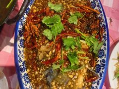 蒜爆鲤鱼-忆外婆徐州菜·地锅鸡·生日宴(吴庄店)