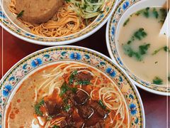 -金杨拉面王小吃面馆·牛三宝面·红烧牛肉粉