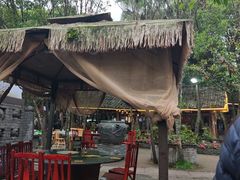 -土砂锅生态山庄·非遗砂锅雅鱼