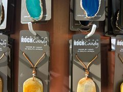 -奥利弗·雷金纳德·坦博国际机场