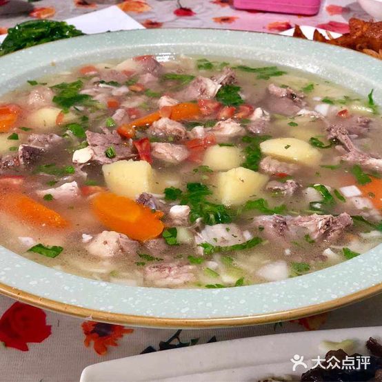 品味斋特色羊排揪片子·东乡手抓肉·烤全羊