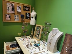 -HeyJewel全球独立设计师原创首饰集合店