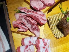 -黑牛の場烤肉(摩天活力城店)