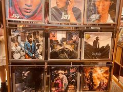 -黑胶星球(华发中城商都店)