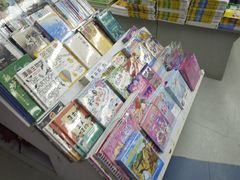 -新华书店(虹悦城店)