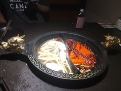 特色鸳鸯锅-锅说大脸毛肚重庆老火锅(佐阾店)