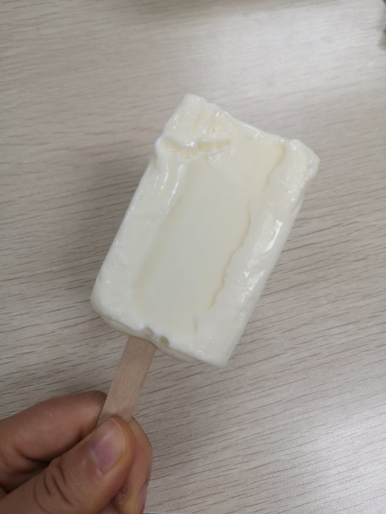 7,蒂兰圣雪麦片脆皮雪糕