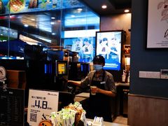 -瑞幸咖啡(东方广场中庭店)