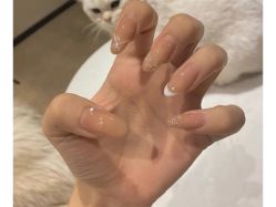 -悦指间美甲美睫