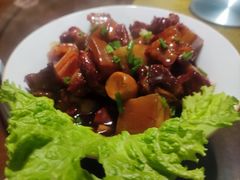红烧肉-方国老头包子·39年威海本地老字号•小船海鲜疙瘩汤