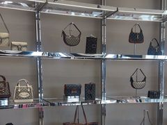 -Gucci(首创奥特莱斯店)