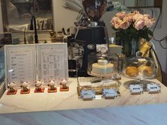 -Fridi Patisserie Cafe