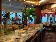 自助取餐区-东方豪景花园酒店·怡景旋转餐厅
