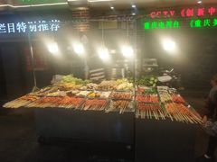 -八一路好吃街(雨田商务大厦店)